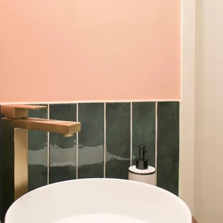 Cozy For 2 In The 11th Апартаменты